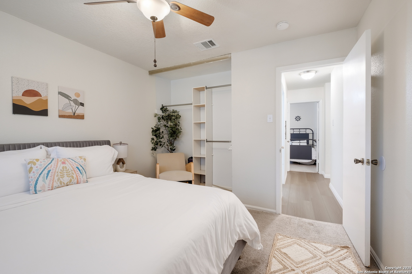 1009 Victoria Crossing San Antonio TX 78245
