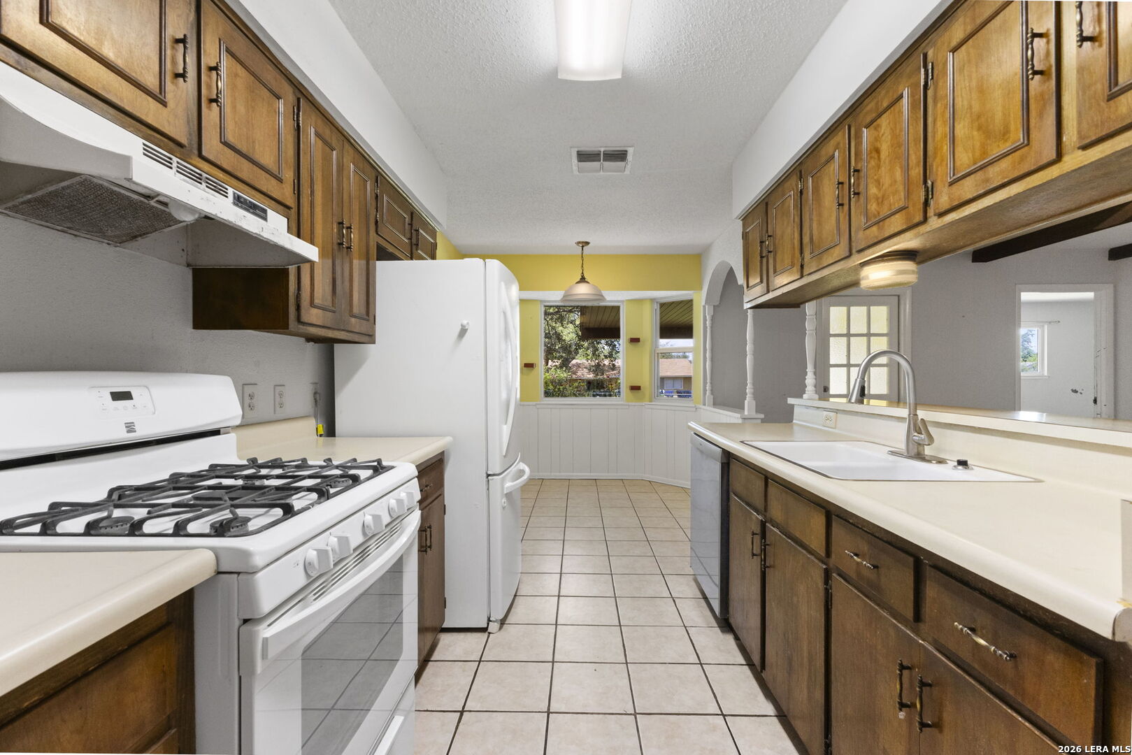 6711 Yellow Rose Street Leon Valley TX 78238