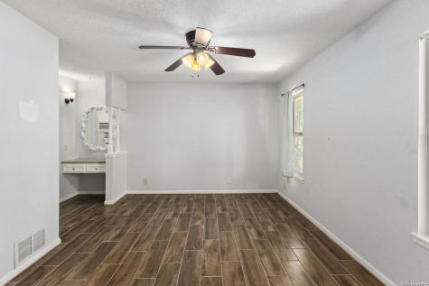 6711 Yellow Rose Street Leon Valley TX 78238