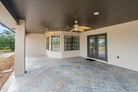 159 W Skyview Del Rio TX 78840