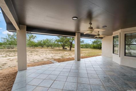 159 W Skyview Del Rio TX 78840