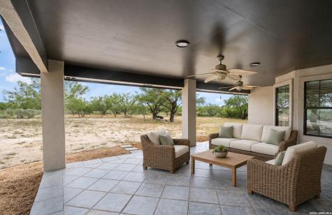 159 W Skyview Del Rio TX 78840