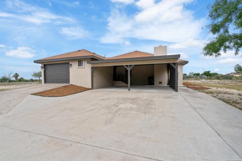159 W Skyview Del Rio TX 78840