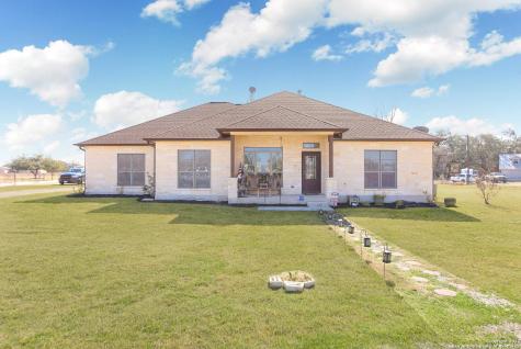 130 Shannon Ridge Floresville TX 78114