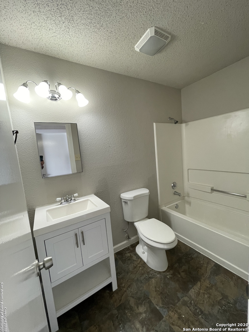 154 Baxter Avenue San Antonio TX 78220
