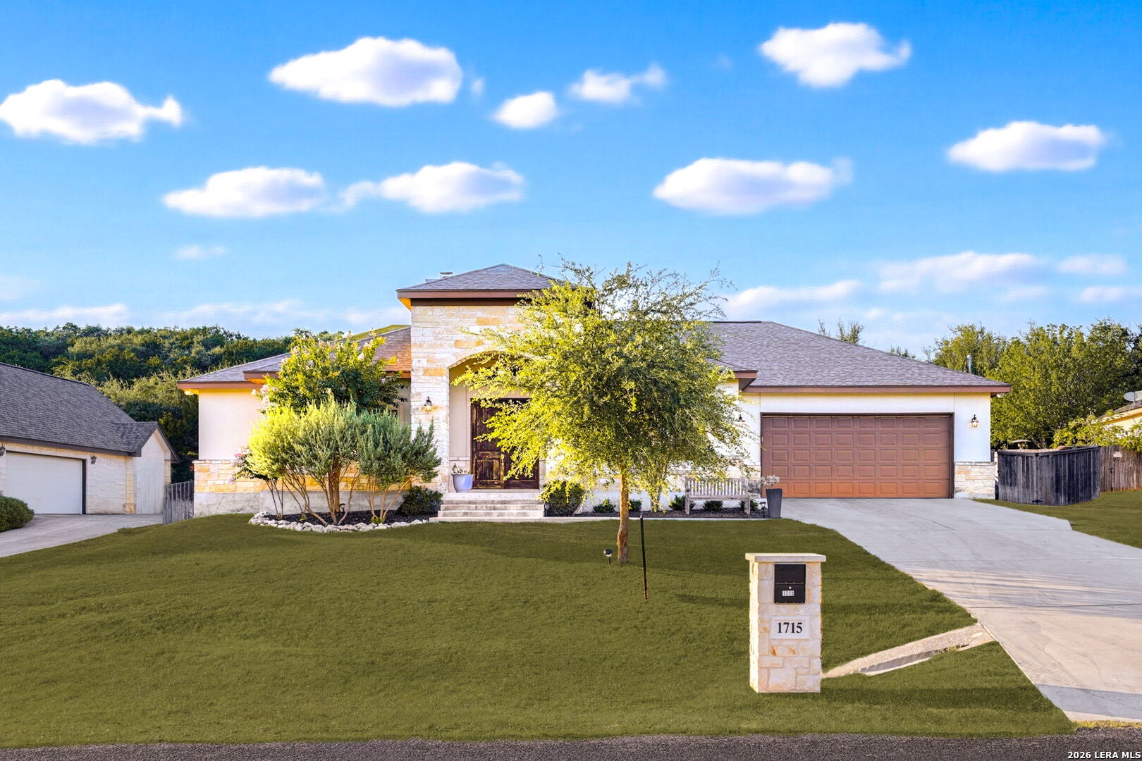 1715 Slumber Pass San Antonio TX 78260