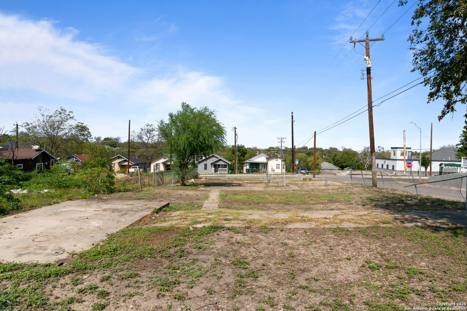 2658 E Commerce Street San Antonio TX 78203