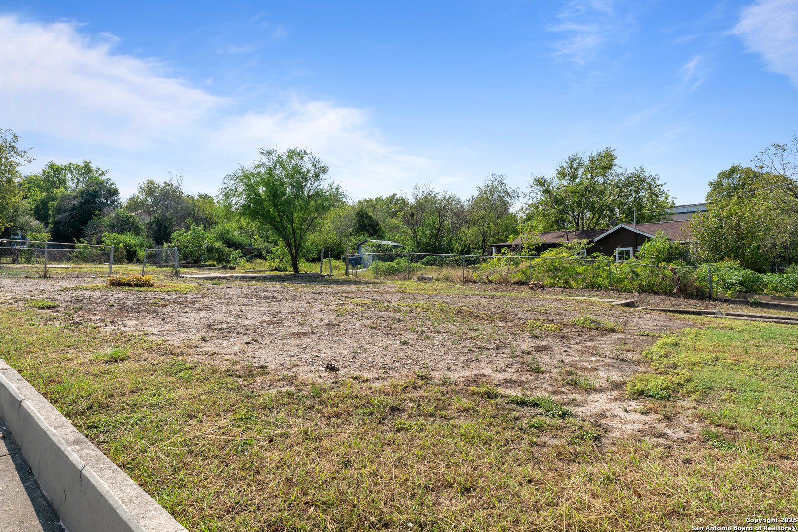 2658 E Commerce Street San Antonio TX 78203