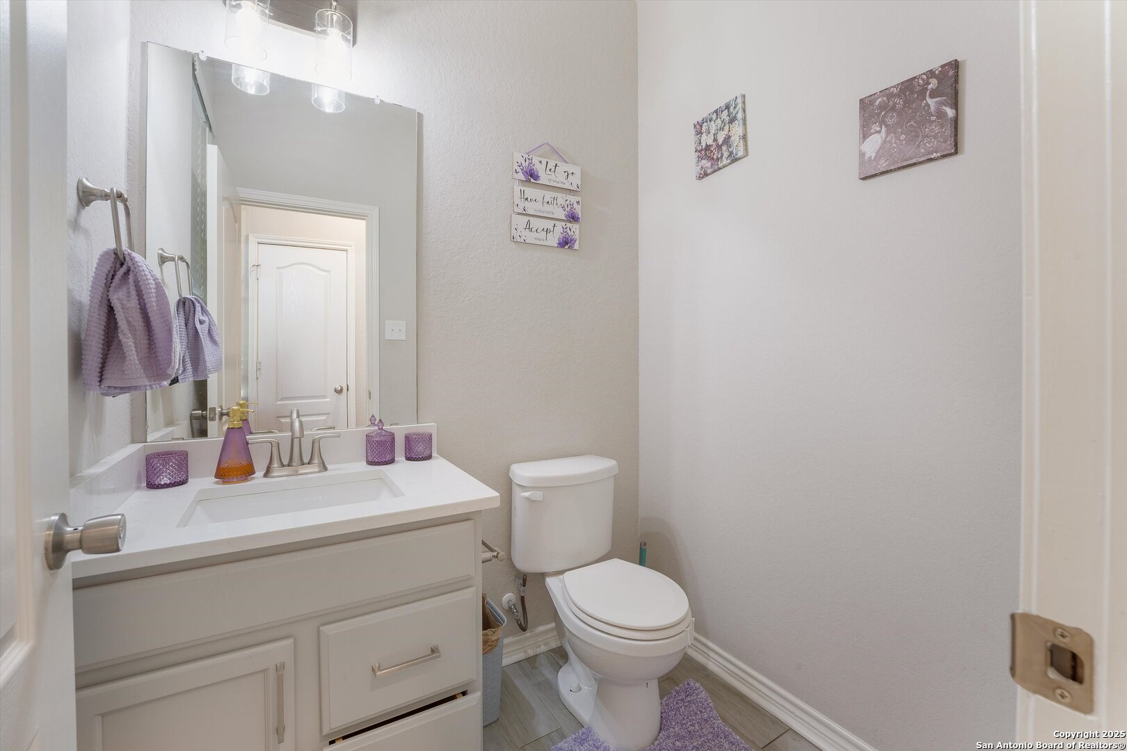 1623 Iron Creek San Antonio TX 78245