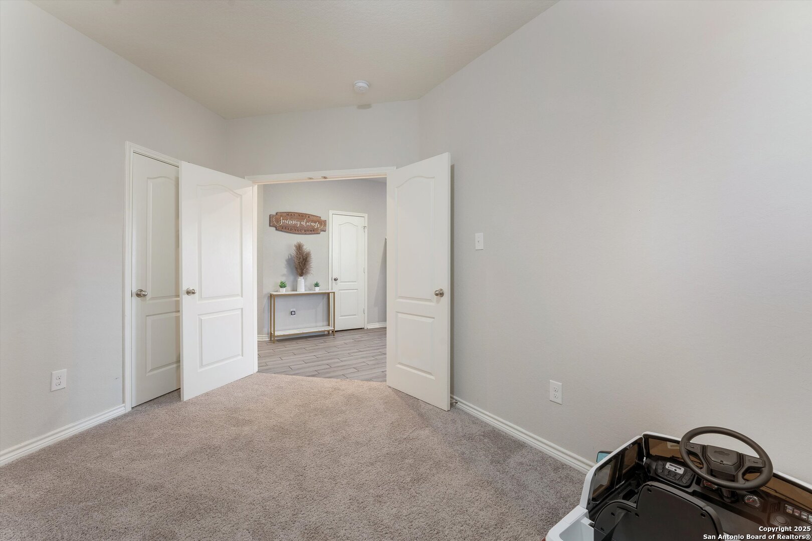1623 Iron Creek San Antonio TX 78245