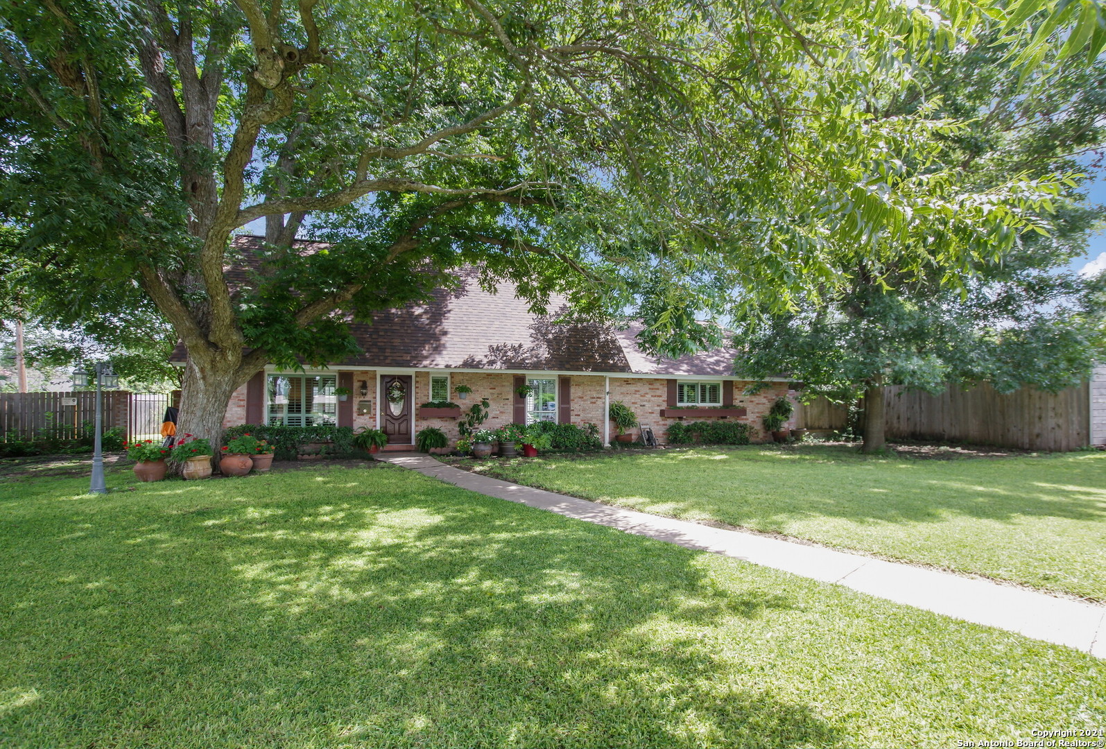 8406 Laurelcrest Place San Antonio TX 78209