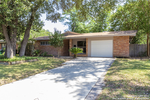 218 Green Meadow Boulevard San Antonio TX 78213