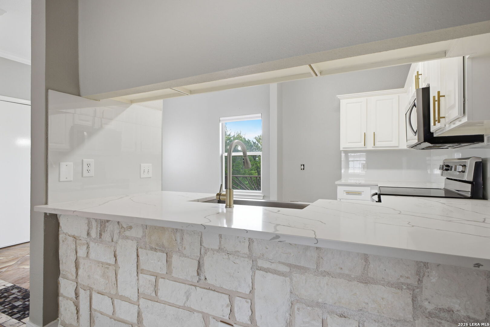 21810 Goldcrest San Antonio TX 78260