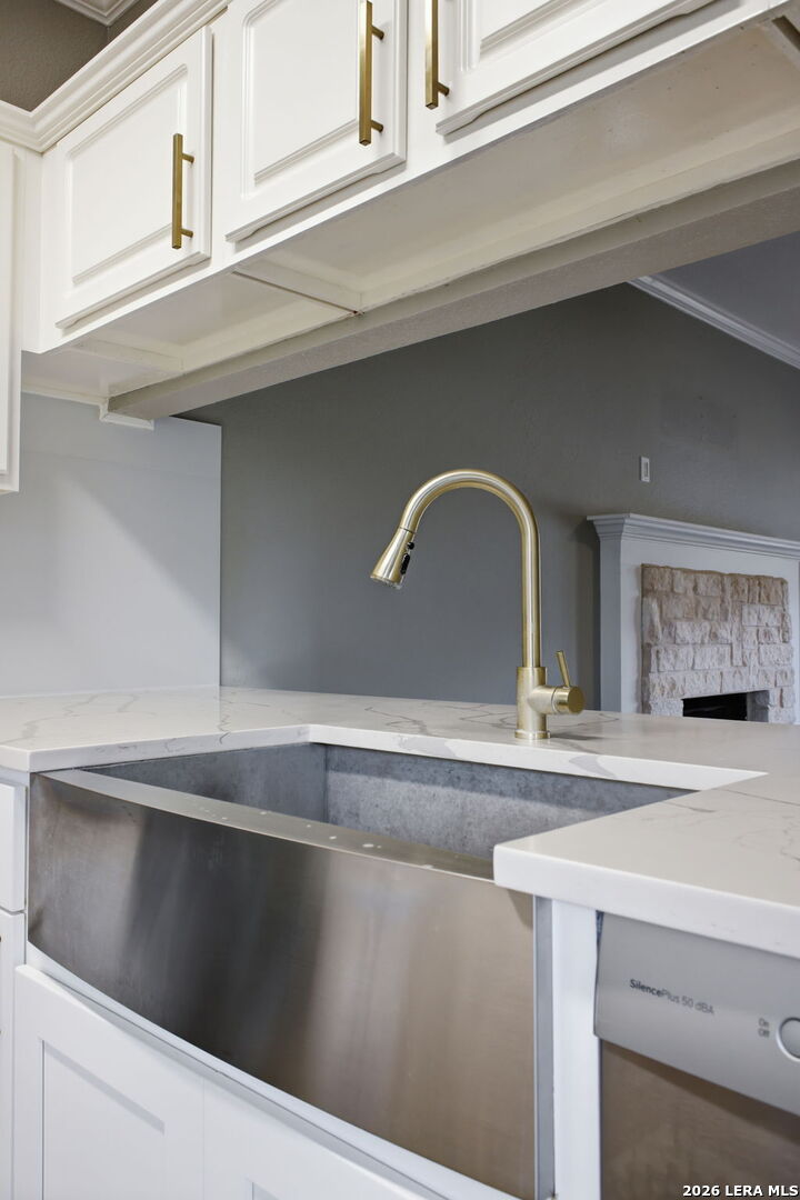 21810 Goldcrest San Antonio TX 78260