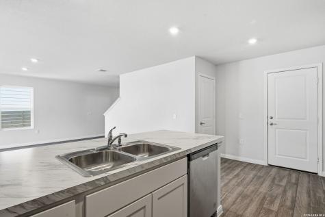 2222 Dry Moss Way San Antonio TX 78224