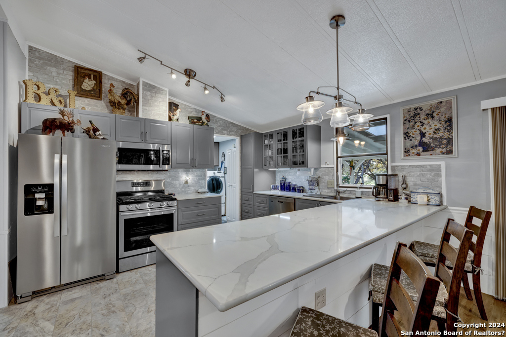 4543 Sir Arthur Way Canyon Lake TX 78133