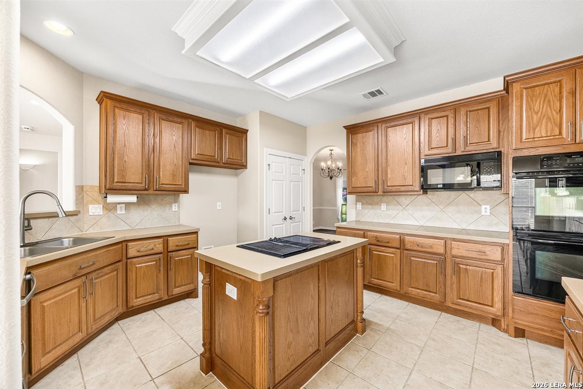 18447 Rogers Pike San Antonio TX 78258