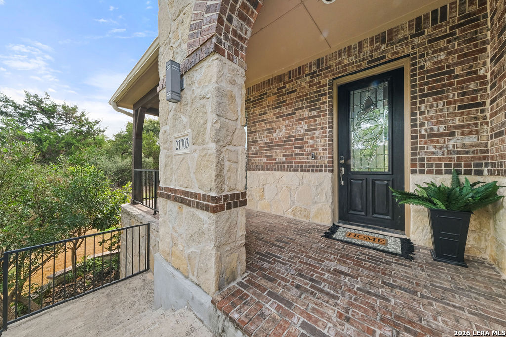 21703 Givenchy San Antonio TX 78256