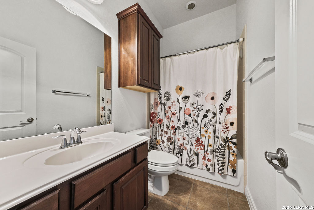 21703 Givenchy San Antonio TX 78256