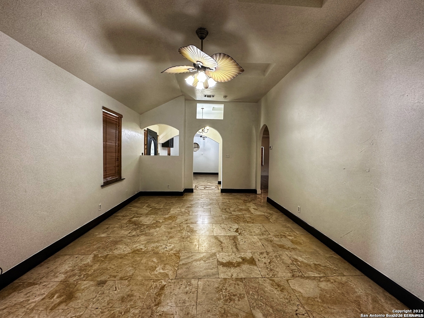 10B Fm 473 Comfort TX 78013
