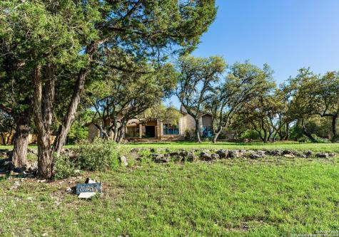 8734 Paisano Pass San Antonio TX 78255