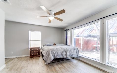 5111 Gray Buffalo San Antonio TX 78242