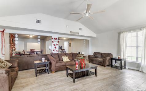 5111 Gray Buffalo San Antonio TX 78242