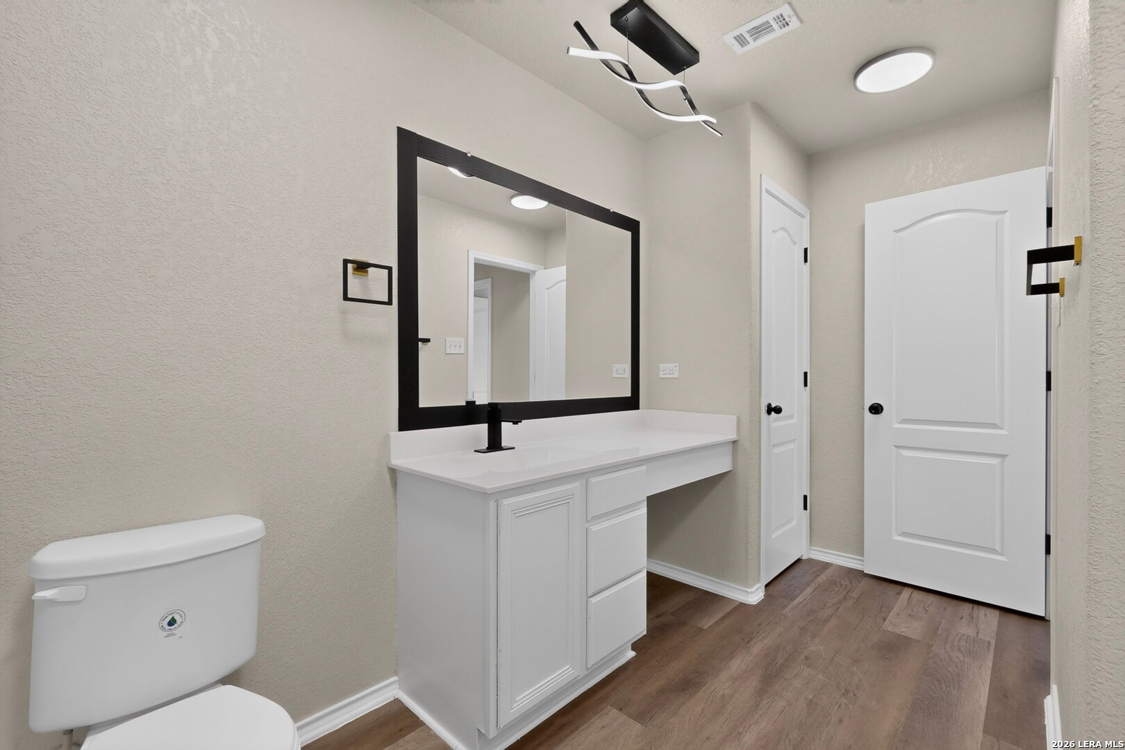 203 Pleasanton Springs San Antonio TX 78221