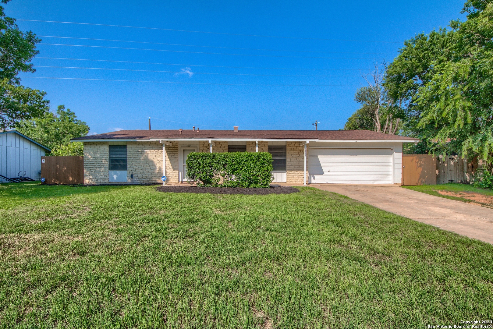 8227 Quail Creek Drive San Antonio TX 78218