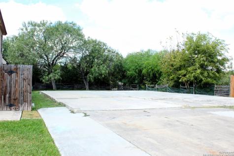 7142 Shady Elms San Antonio TX 78240