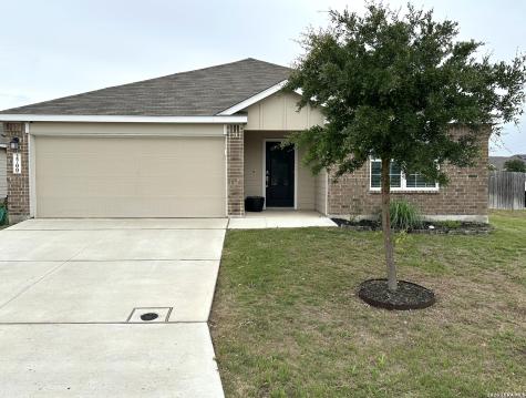 2700 La Mundial Street Seguin TX 78155