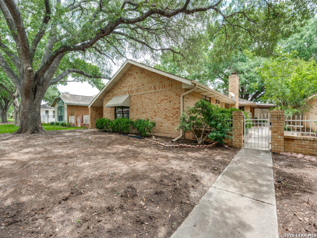 812 Robert Derrick Drive Schertz TX 78154