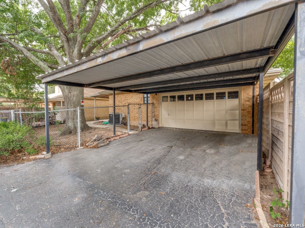 812 Robert Derrick Drive Schertz TX 78154