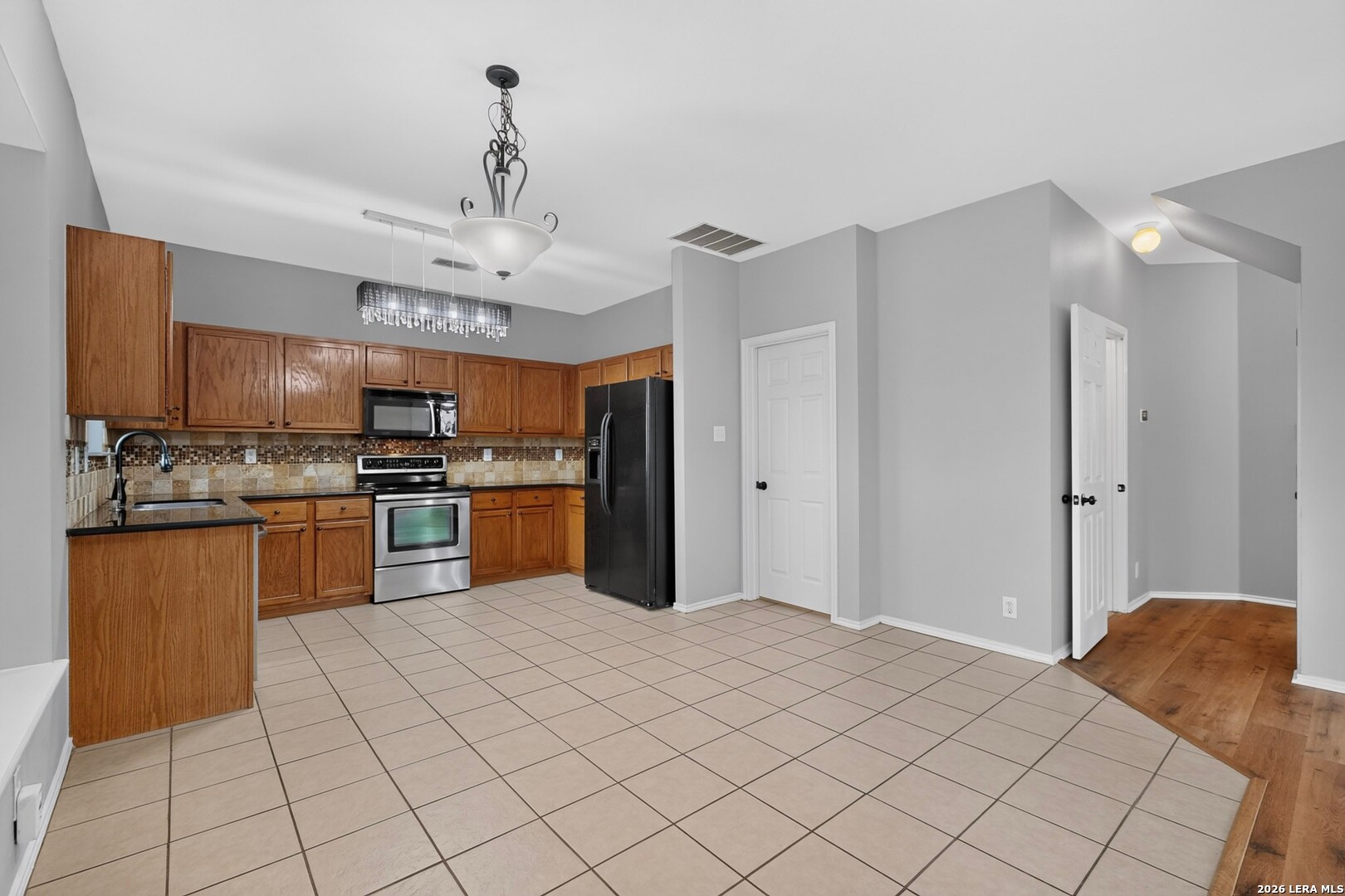 21315 Encino Caliza San Antonio TX 78259