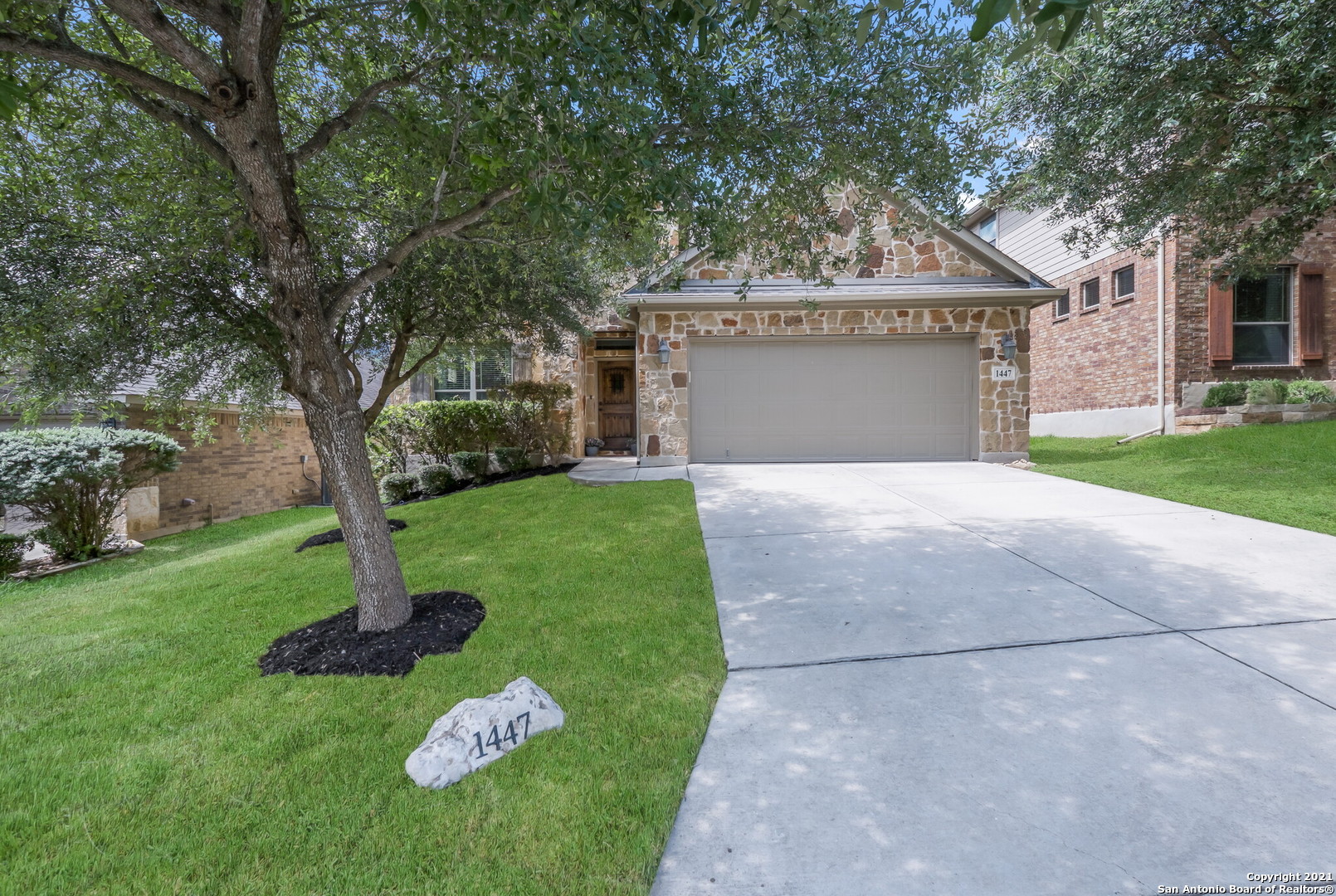 1447 Sparrow Song San Antonio TX 78260