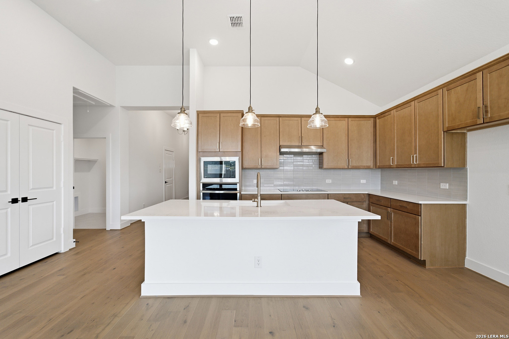 182 Ednie Lane Mico TX 78066