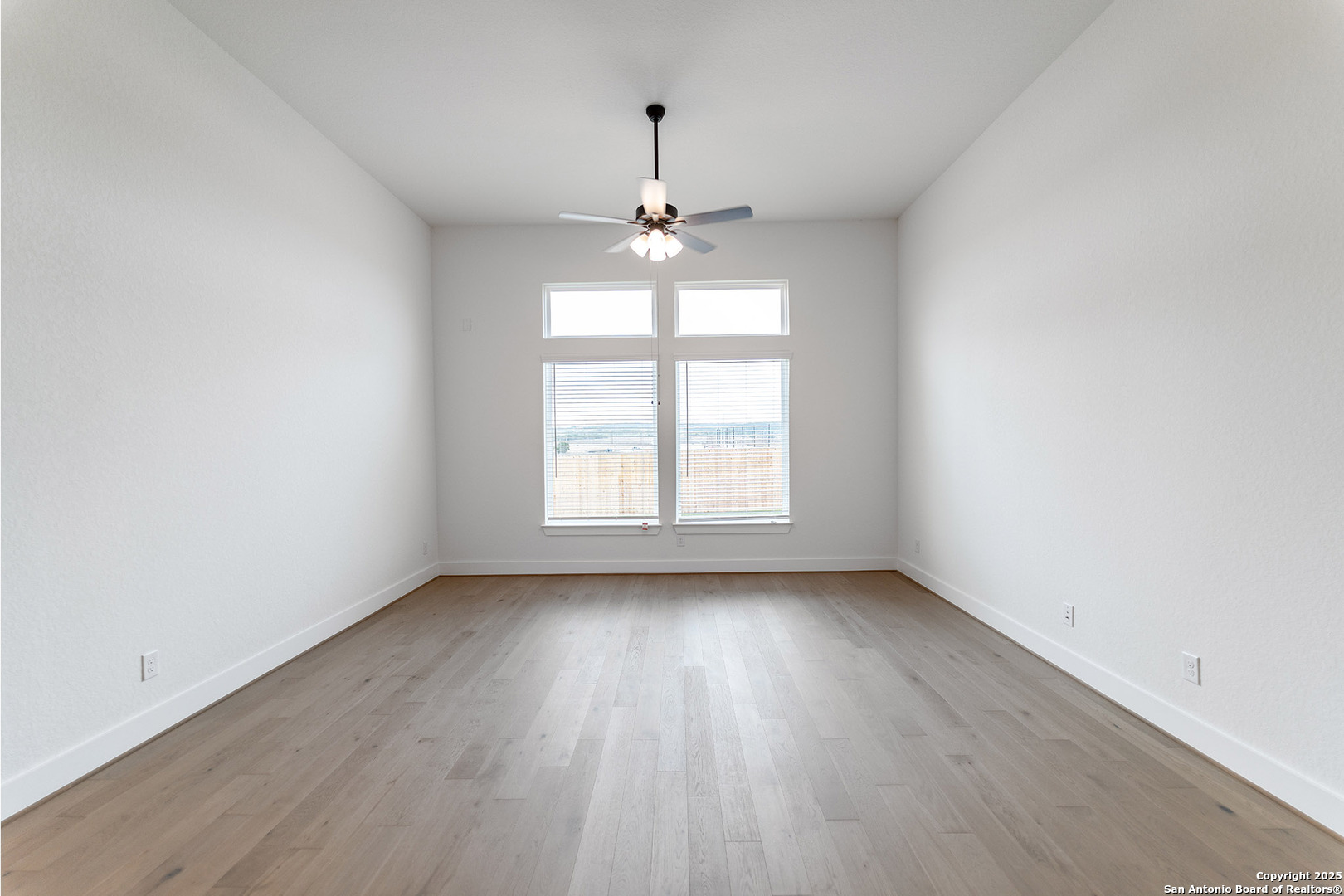 182 Ednie Lane Mico TX 78066