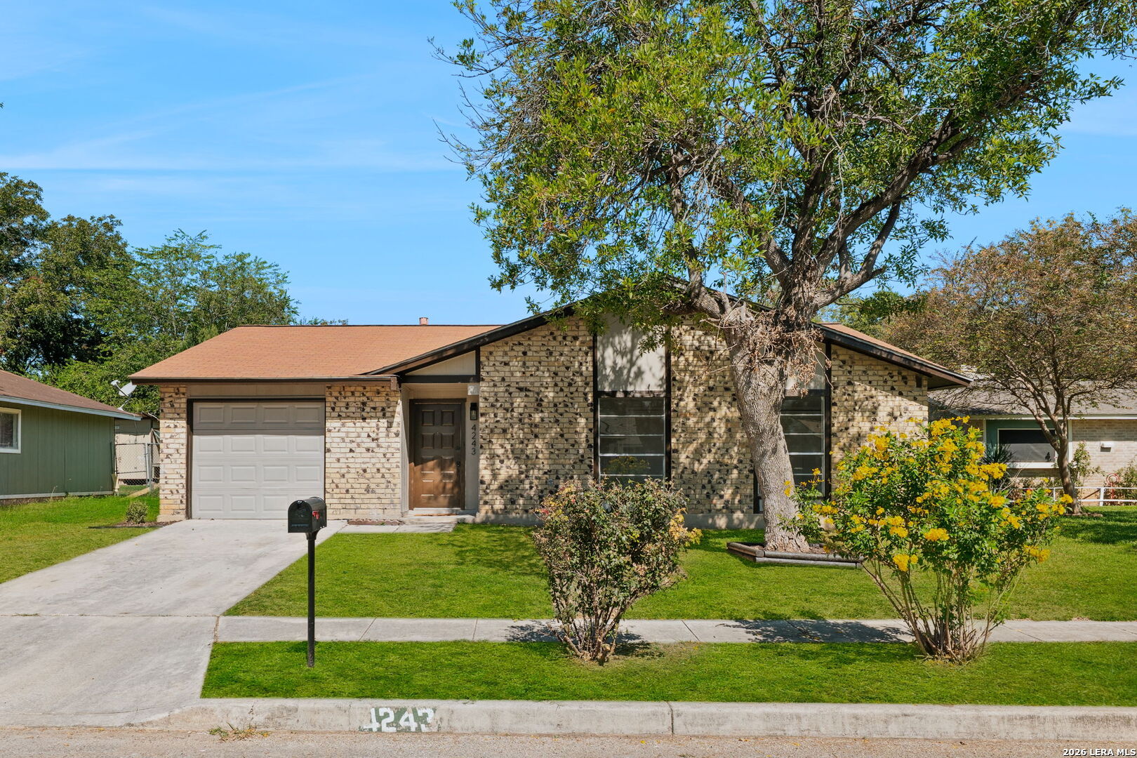 4243 Apple Tree San Antonio TX 78222