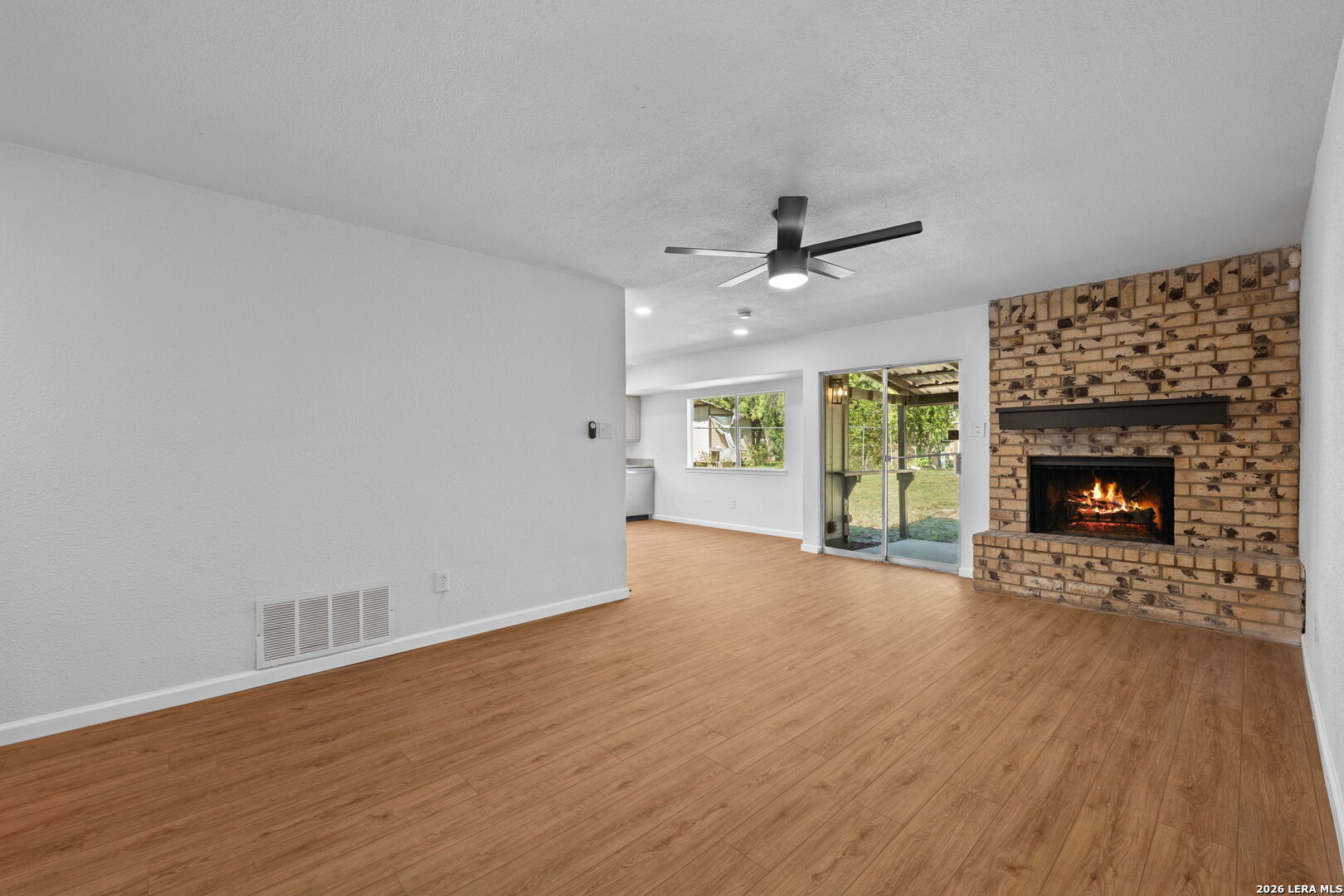 4243 Apple Tree San Antonio TX 78222