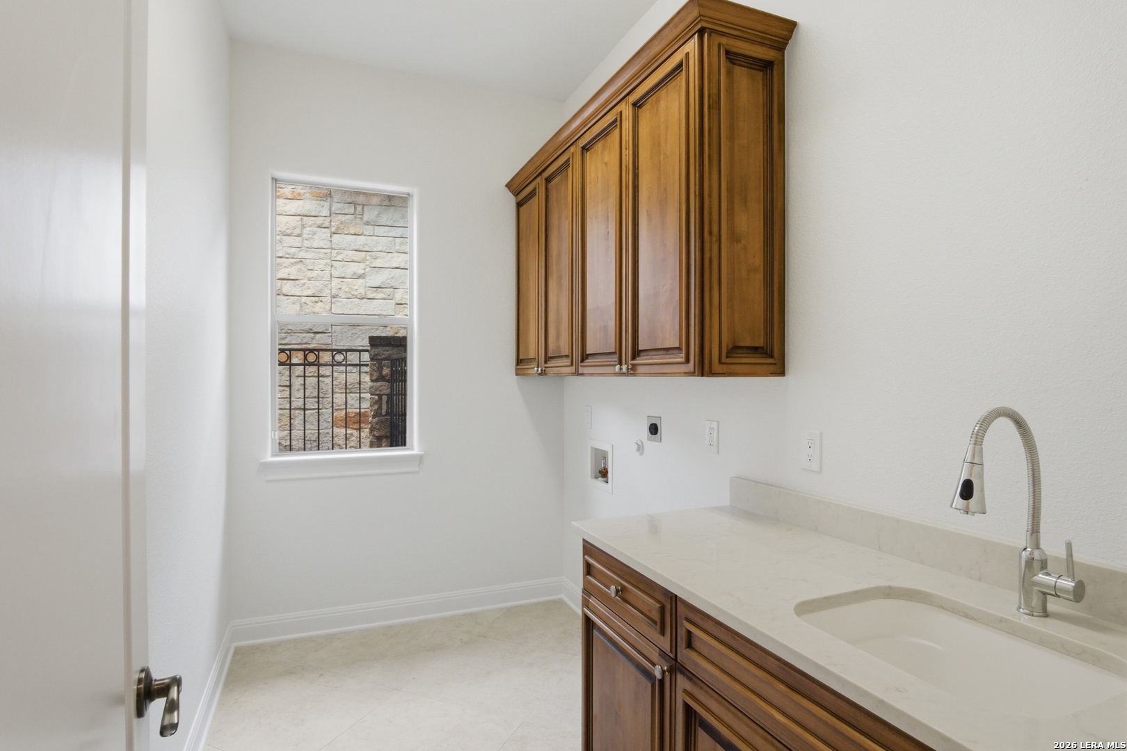 82 Westcourt Lane San Antonio TX 78257
