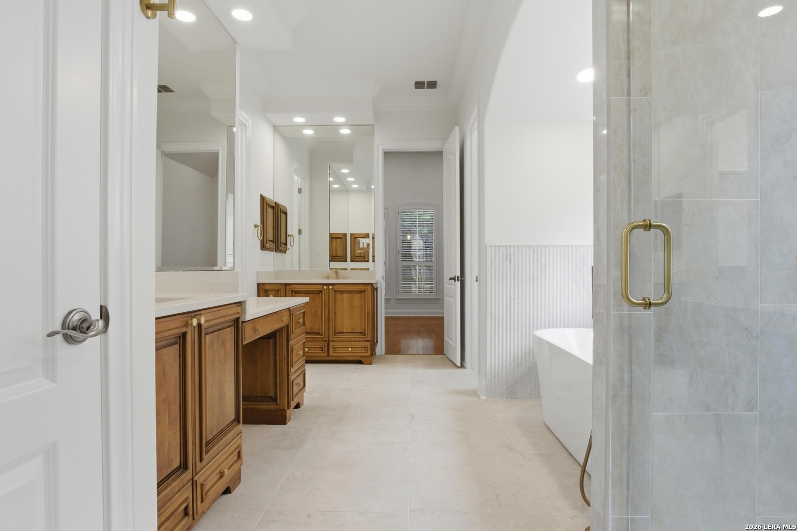 82 Westcourt Lane San Antonio TX 78257