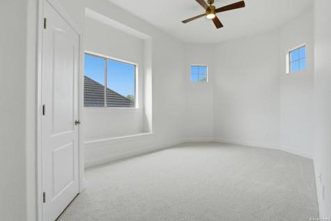 82 Westcourt Lane San Antonio TX 78257