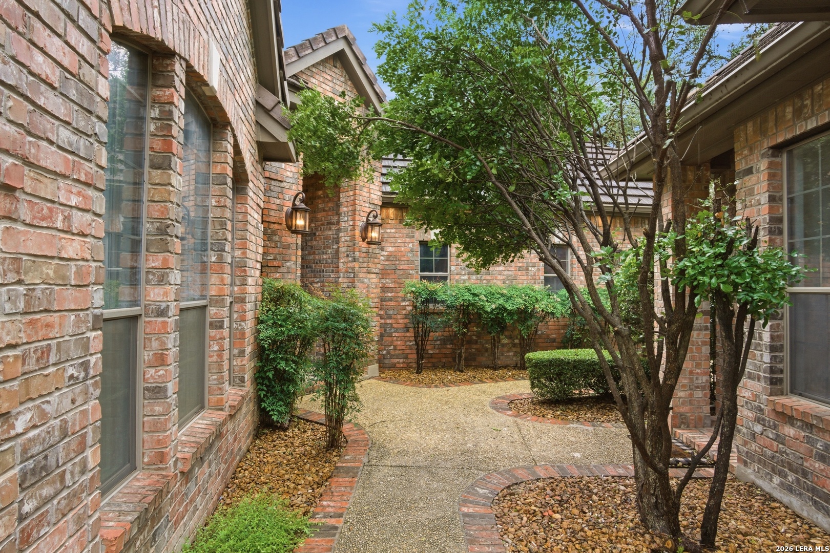 82 Westcourt Lane San Antonio TX 78257