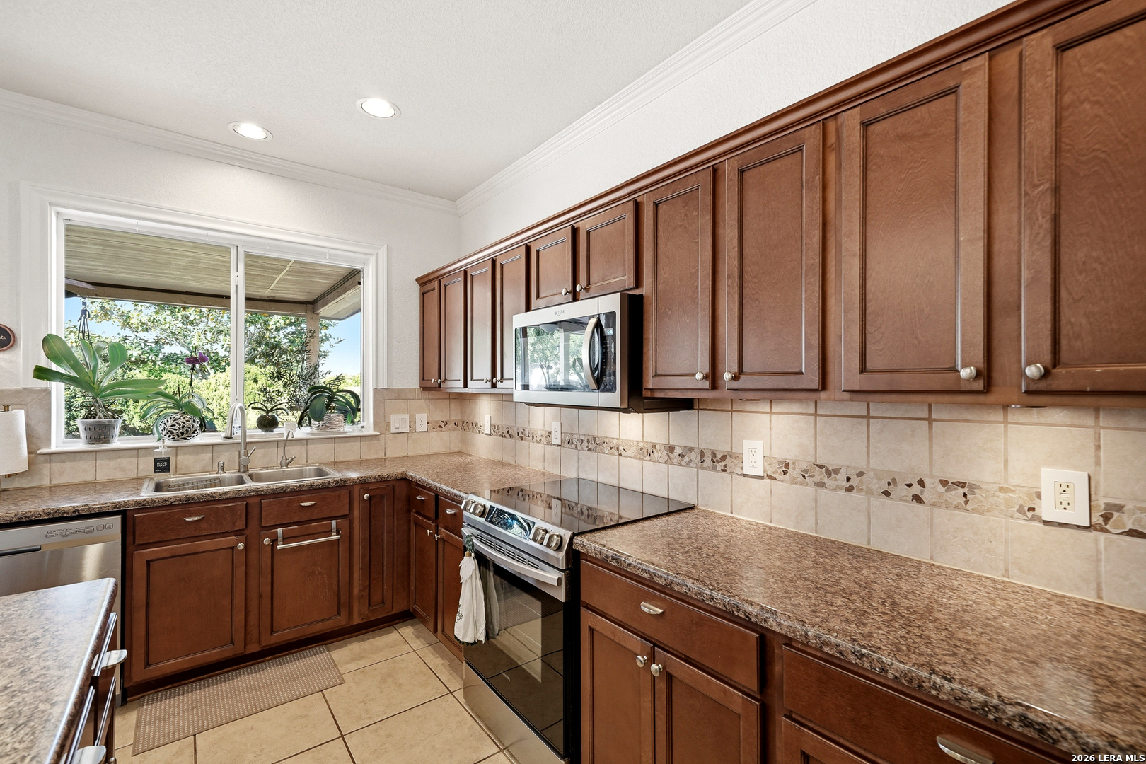 21411 La Pena Drive San Antonio TX 78258