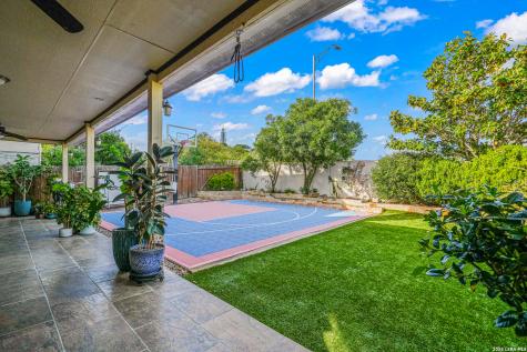 21411 La Pena Drive San Antonio TX 78258