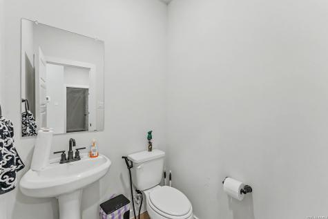 16515 Rosemary Ridge Elmendorf TX 78112