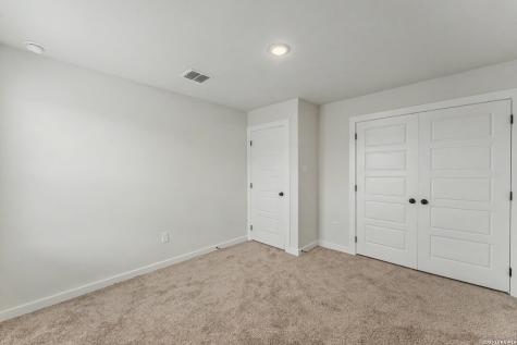 16515 Rosemary Ridge Elmendorf TX 78112