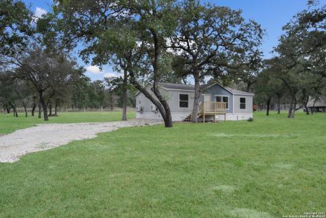 241 Encino Torcido Adkins TX 78101