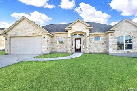 113 Ridgecrest Floresville TX 78114