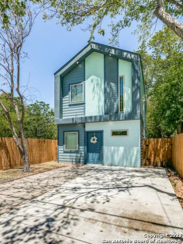 1105 Torreon Street San Antonio TX 78207